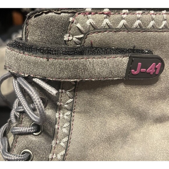 J-41 Srina Vegan Faux Fur Gray Ankle Lace Up Boots Jeep Traction Women's Size 6 - Picture 11 of 16